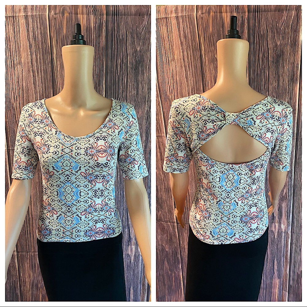 About A Girl Los Angeles size medium pastel colored paisley print bodycon - Picture 1 of 16
